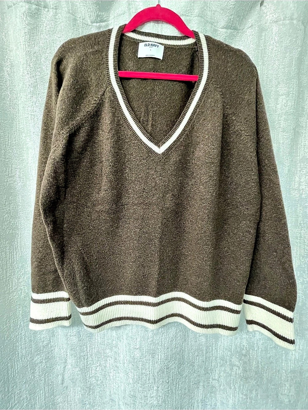 Old Navy SoSoft Varsity V-Neck Sweater Brown & Cream Large